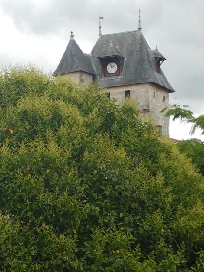 La Laverie Saint-Jean-dʼAngély Bagian luar foto